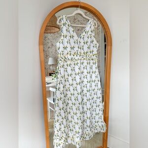Beyond by Vera Floral White and Yellow Sleeveless Dress